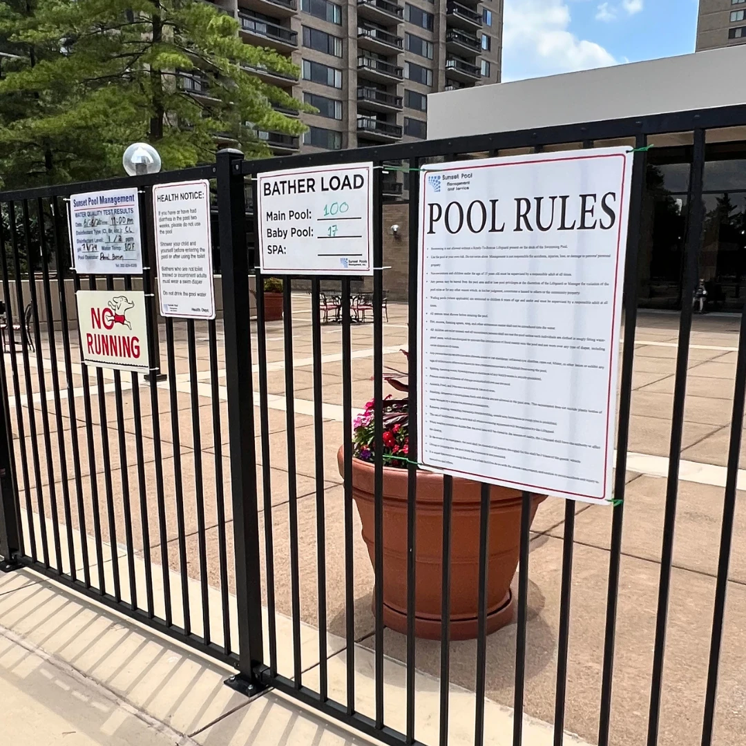 Pool Rules กฎการใช้สระน้ำที่ Lifeguard ต้องคอยแนะนำผู้มาใช้บริการสระว่ายน้ำ