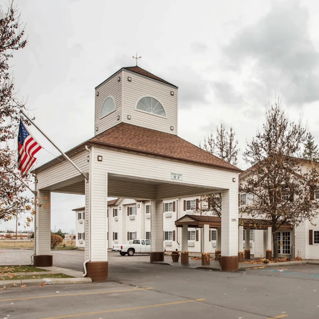 หน้าโรงแรม Quality Inn เมือง Post Falls รัฐ Idaho