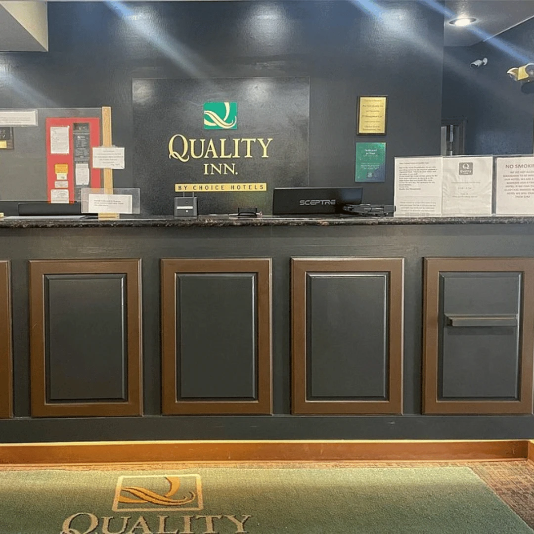 Front desk งาน Quality Inn เมือง Post Falls รัฐ Idaho