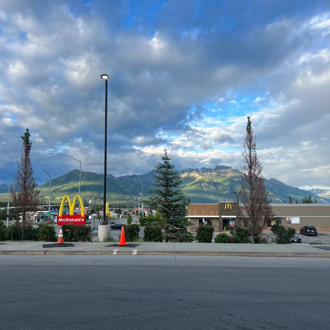 McDonald's ใกล้งาน Taco Bell เมือง Palmer รัฐ Alaska