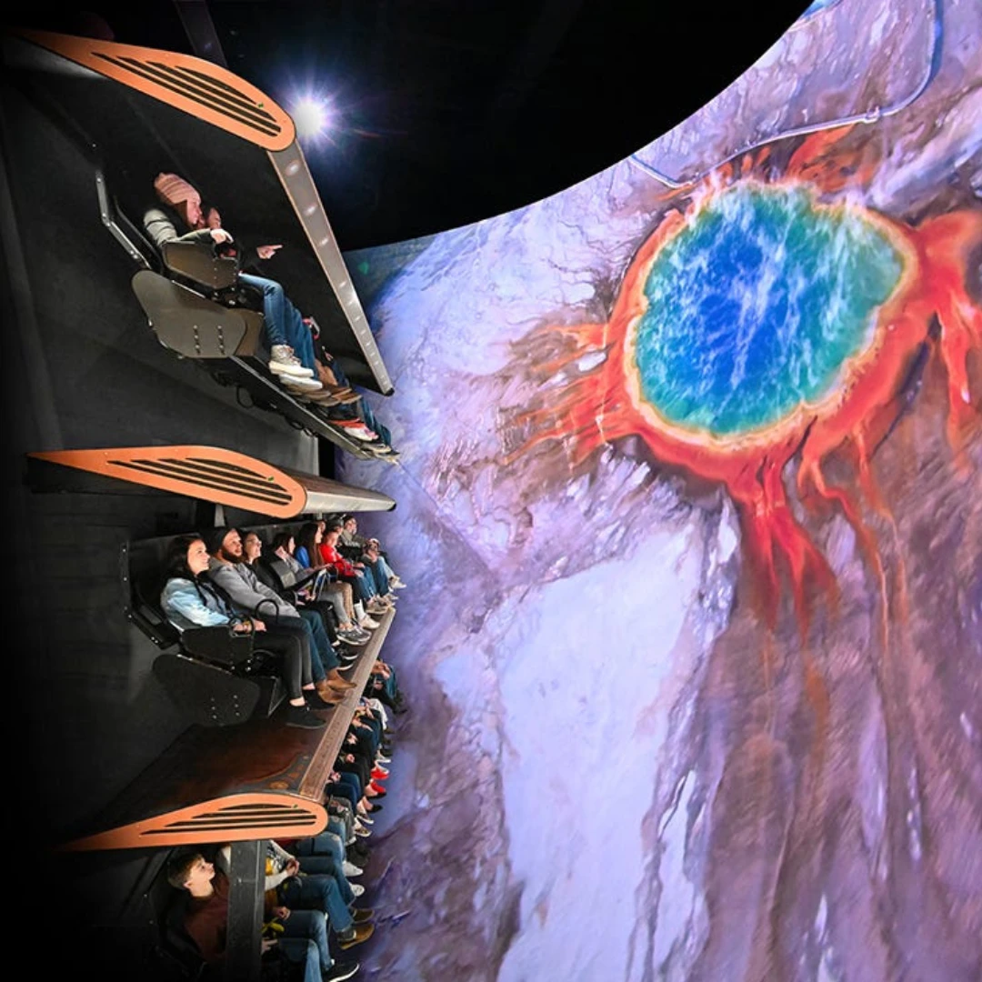 เครื่องเล่นสไตล์โรงภาพยนตร์ 4D งาน SkyFly