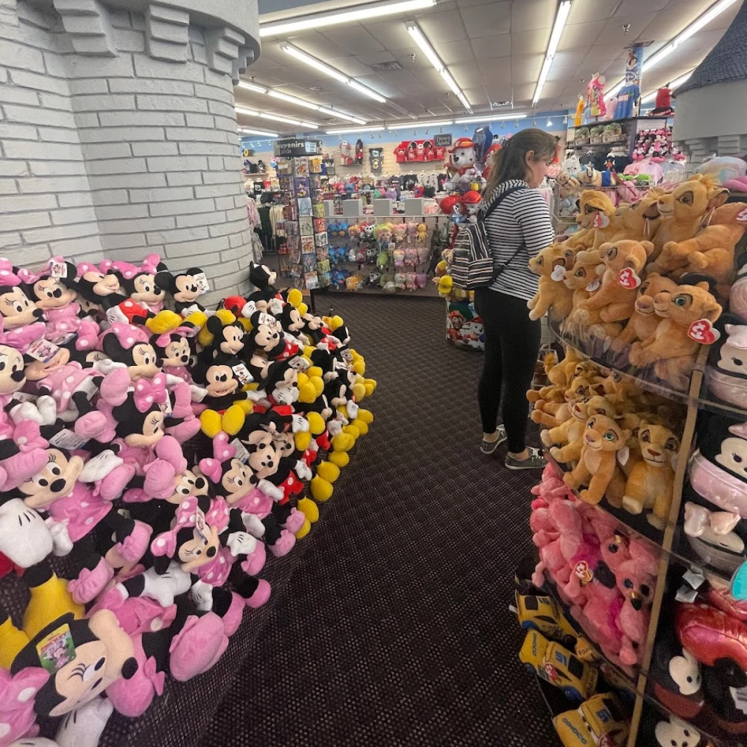 Dream World Gift Shop