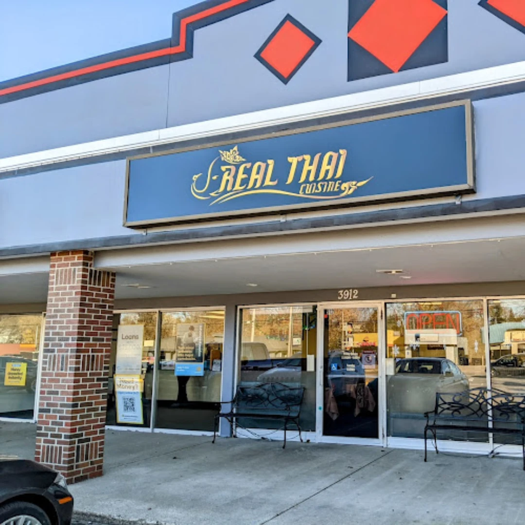 หน้าร้าน Real Thai Cuisine