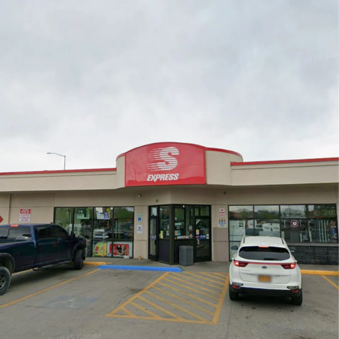 ร้านในเครือ Rebel Convenience Stores เมือง Anchorage รัฐ Alaska